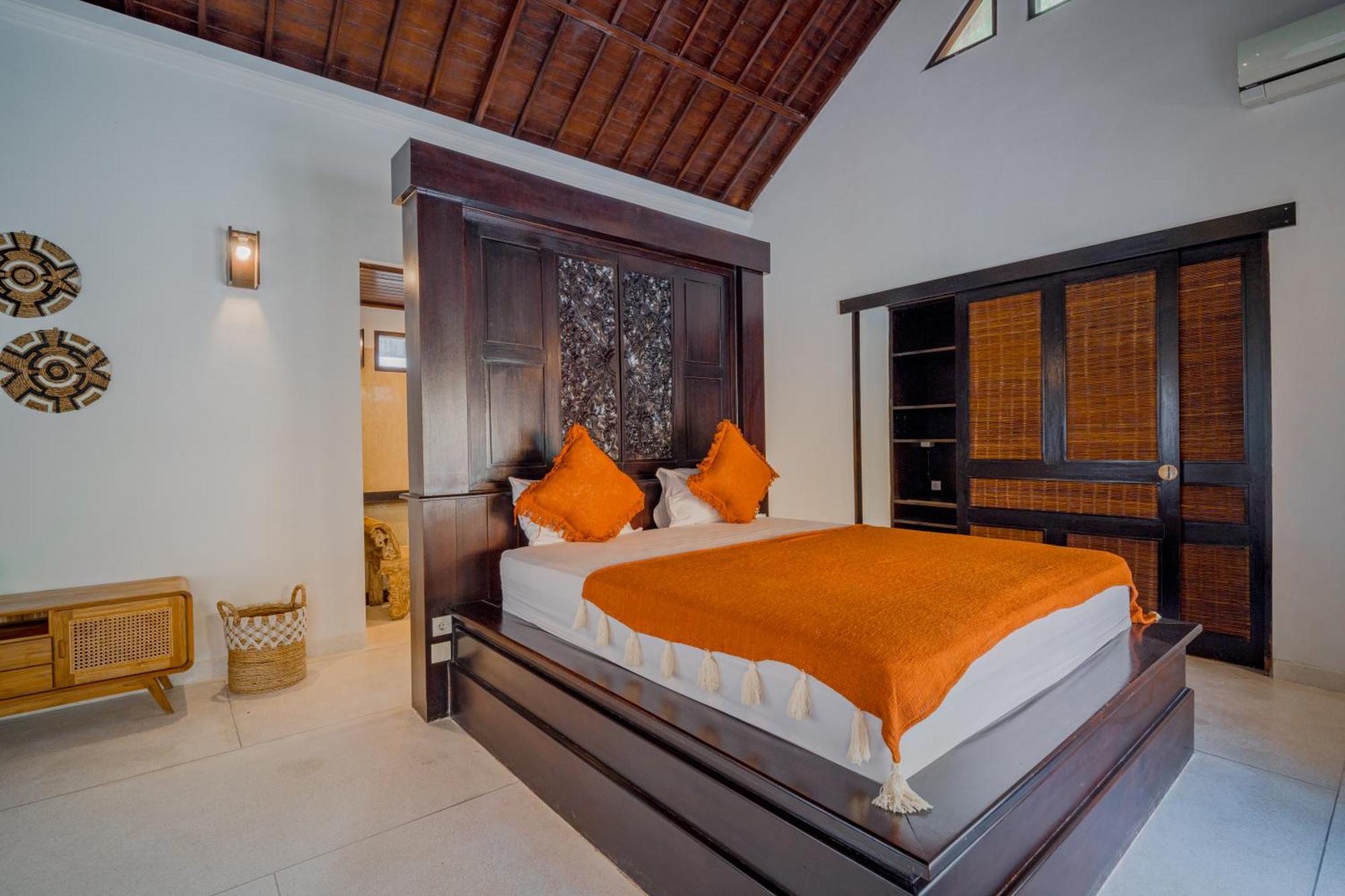Coconut Heaven By Bali Solutions Seminyak (Bali)