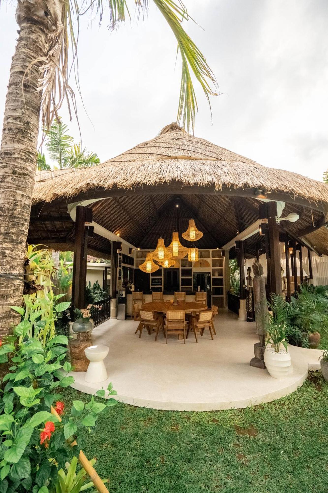 Coconut Heaven By Bali Solutions Seminyak (Bali)
