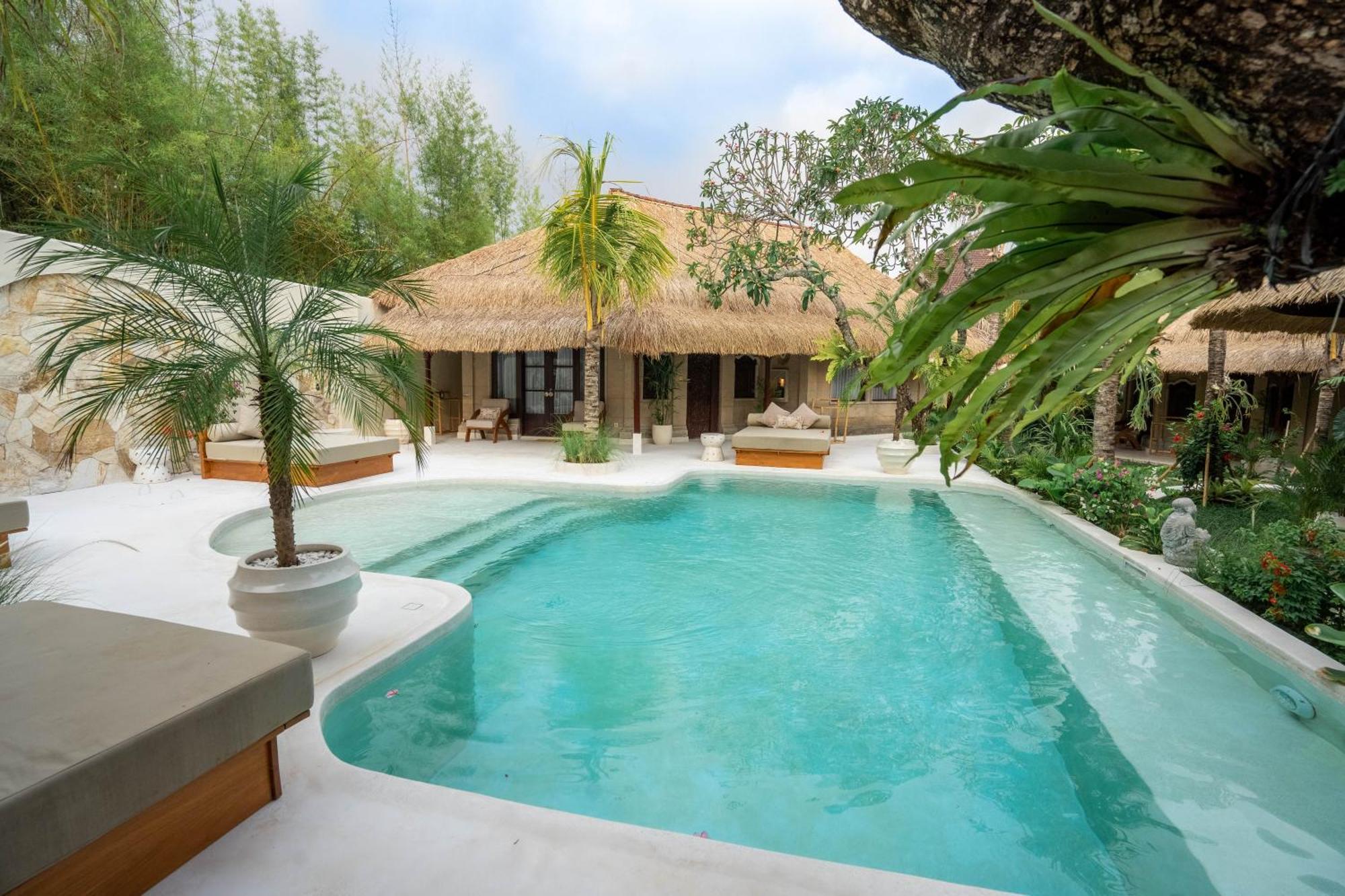 Coconut Heaven By Bali Solutions *