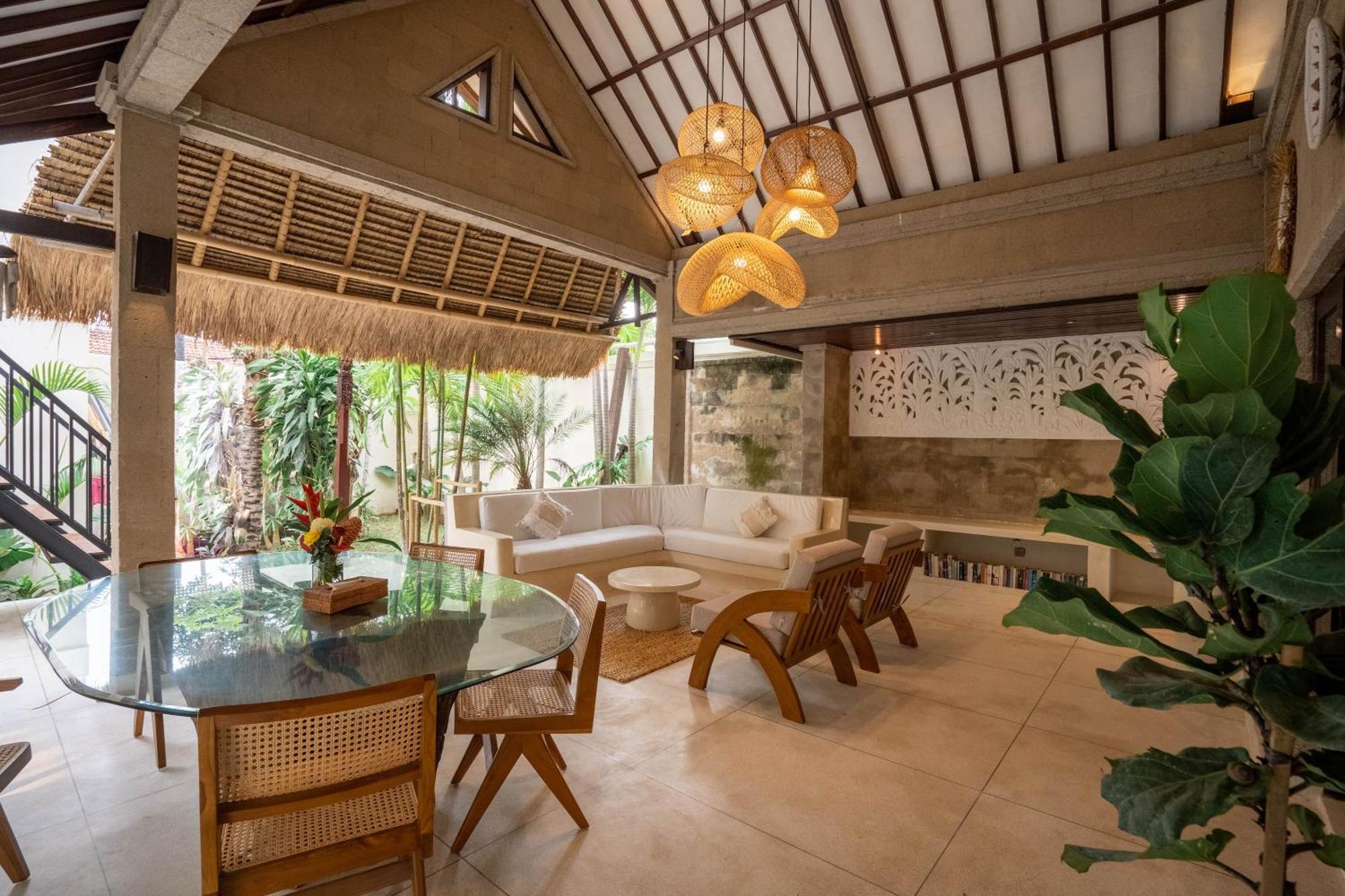 Coconut Heaven By Bali Solutions Seminyak (Bali)